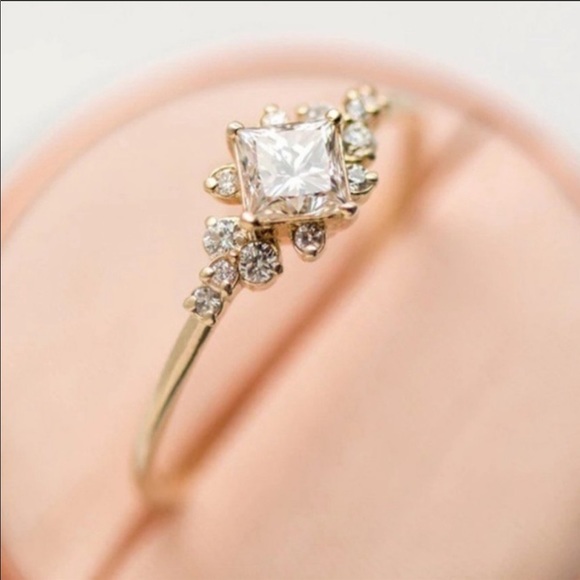 New Women’s Princess Yellow Gold Diamond Ring - Picture 4 of 4